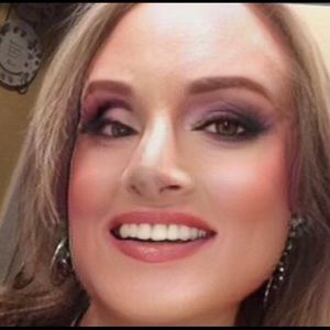 Meet your Posher, Vicky